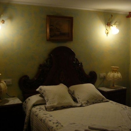 Casa Victoria Hotel Ciruena Luaran gambar