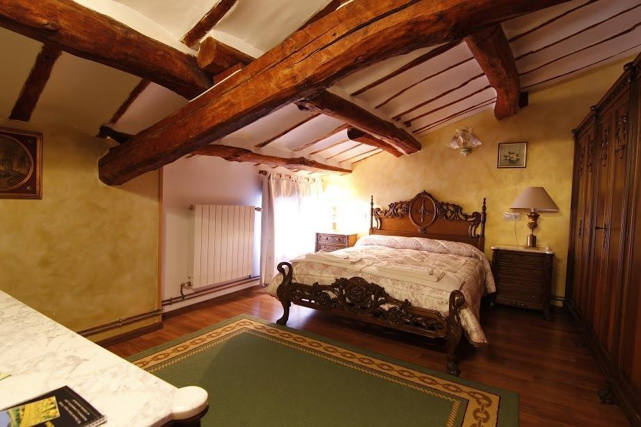 Casa Victoria Hotel Ciruena Bilik gambar